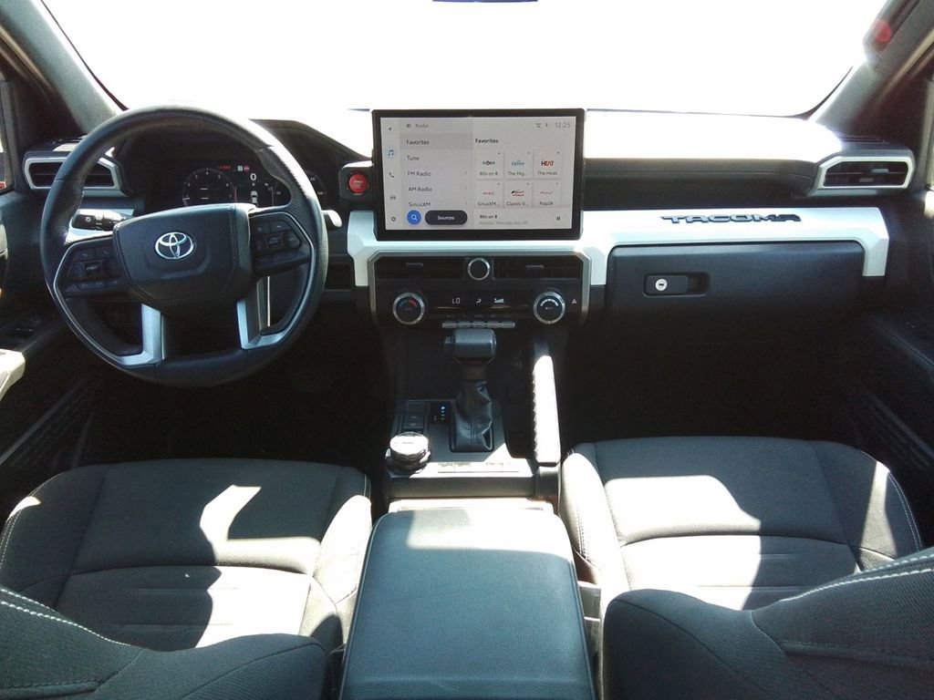 Used 2024 Toyota Tacoma TRD Off-Road image 10