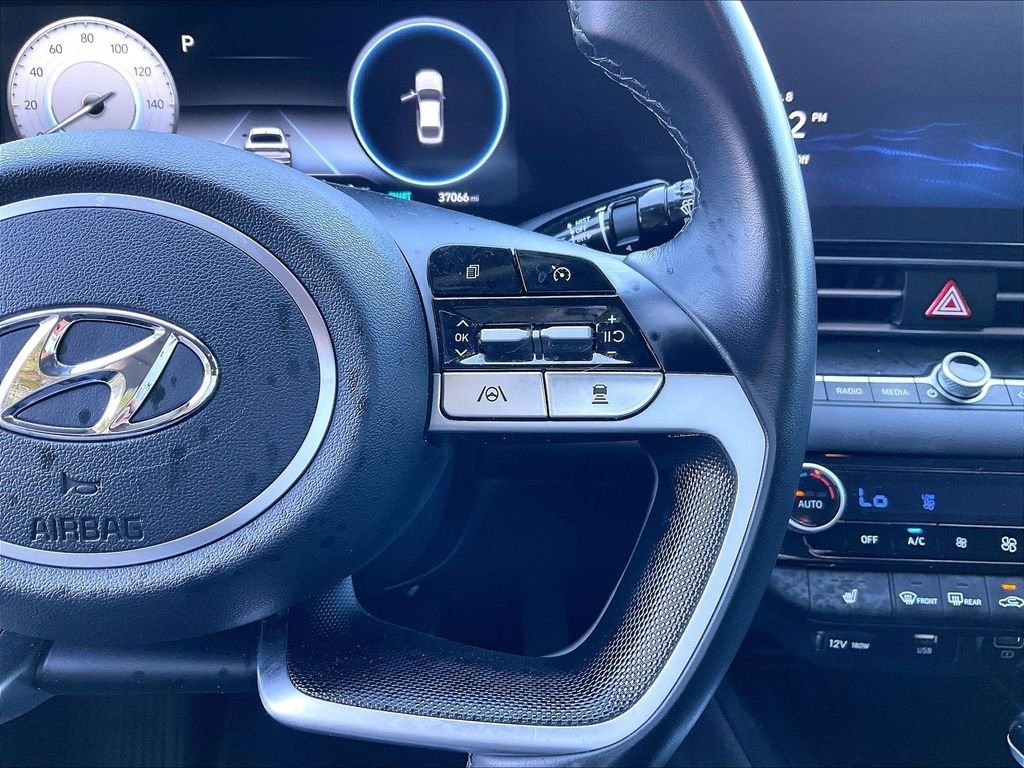 Used 2023 Hyundai Elantra SEL w/ Convenience Package FWD image 23