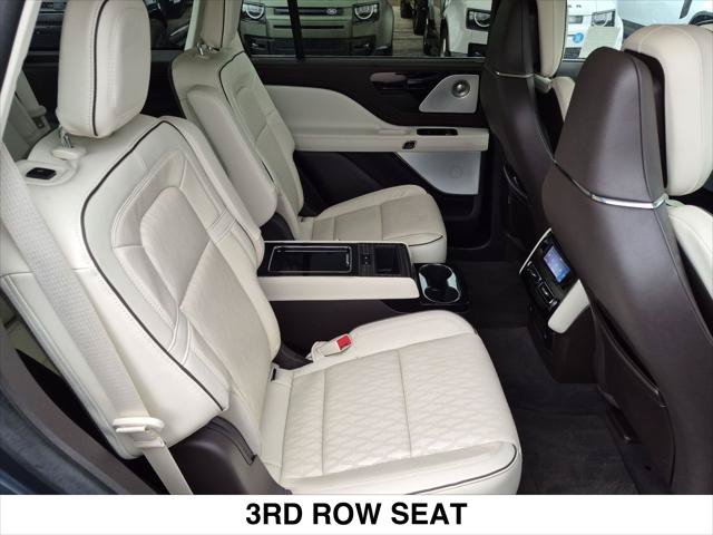 Used 2023 Lincoln Aviator Black Label w/ Class IV Trailer Tow Package AWD/4WD image 25
