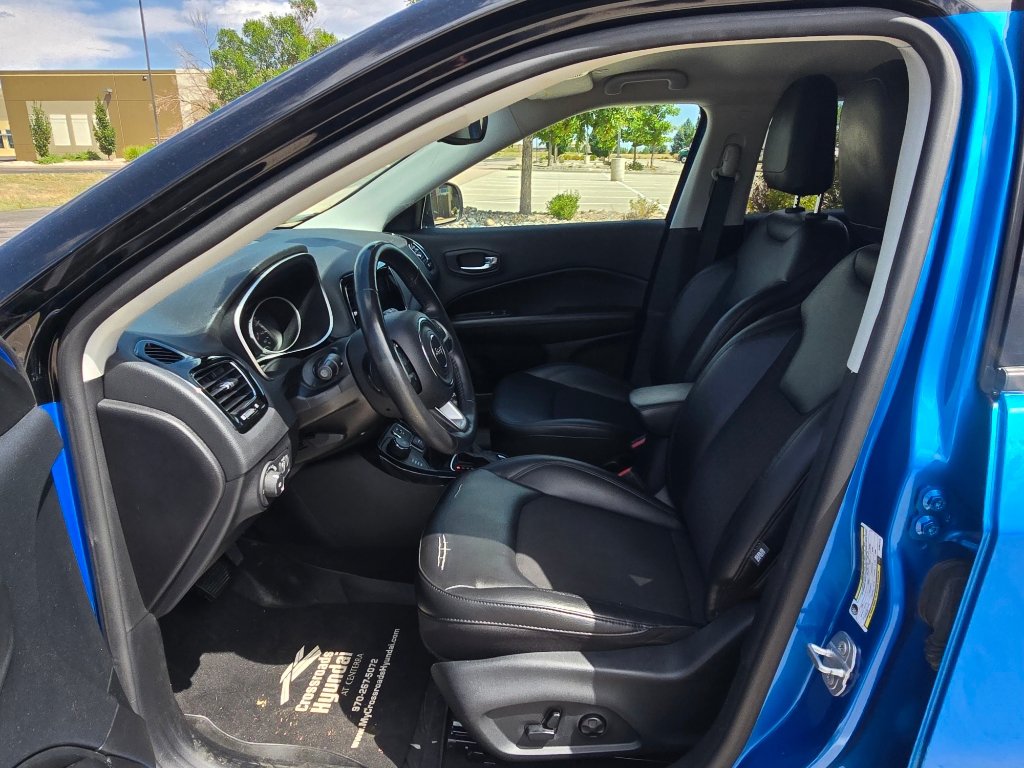 Used 2019 Jeep Compass Latitude AWD/4WD image 13