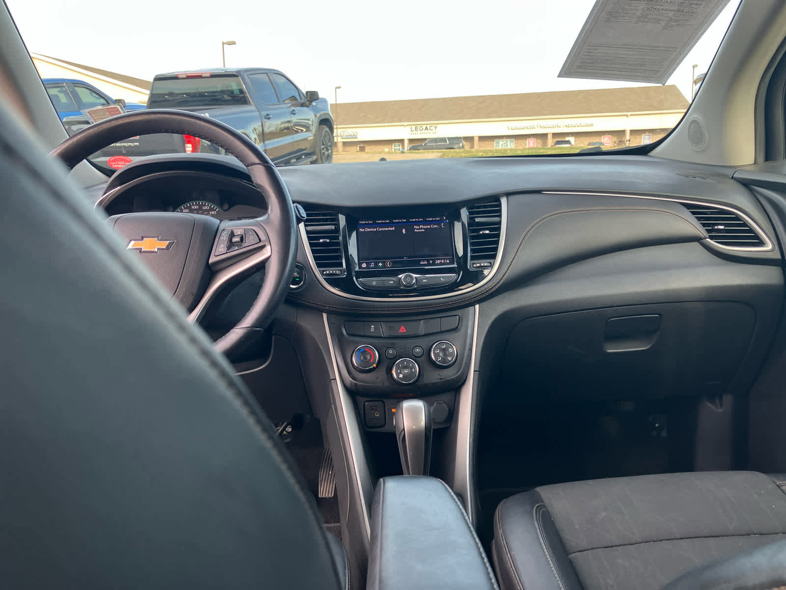 Used 2022 Chevrolet Trax LT w/ Driver Confidence Package image 26