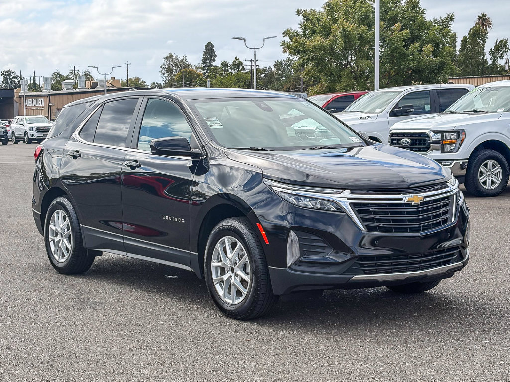 Used 2024 Chevrolet Equinox LT AWD/4WD image 3