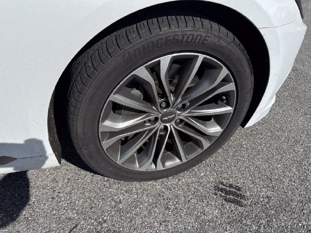 Used 2017 Genesis G80 3.8 AWD/4WD image 11