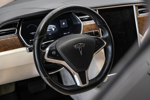 Used 2018 Tesla Model S 75D AWD/4WD image 24