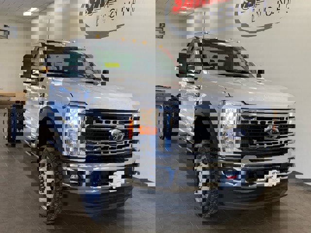 New 2024 Ford F450 XL image 2