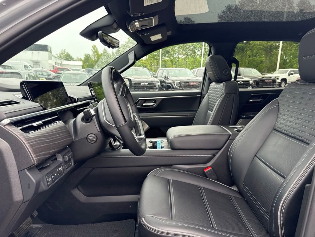 Used 2025 GMC Sierra EV Denali AWD/4WD image 9