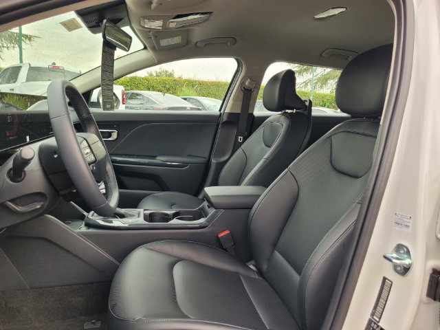 New 2026 Kia K4 EX FWD image 8