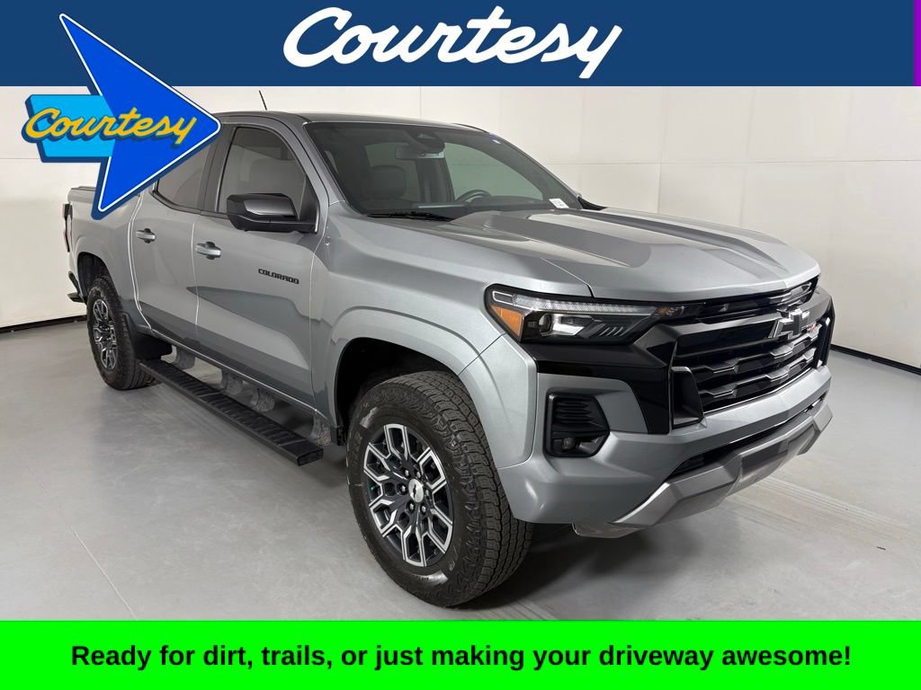 Used 2023 Chevrolet Colorado Z71 w/ Z71 Convenience Package 2