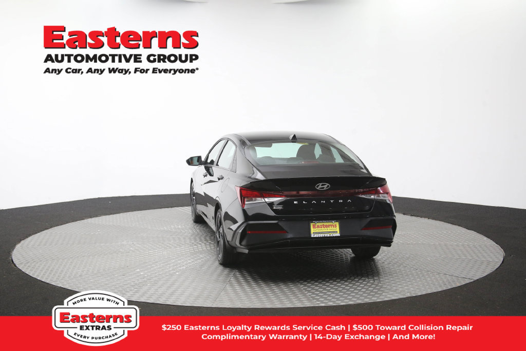 Used 2026 Hyundai Elantra Sport FWD image 63