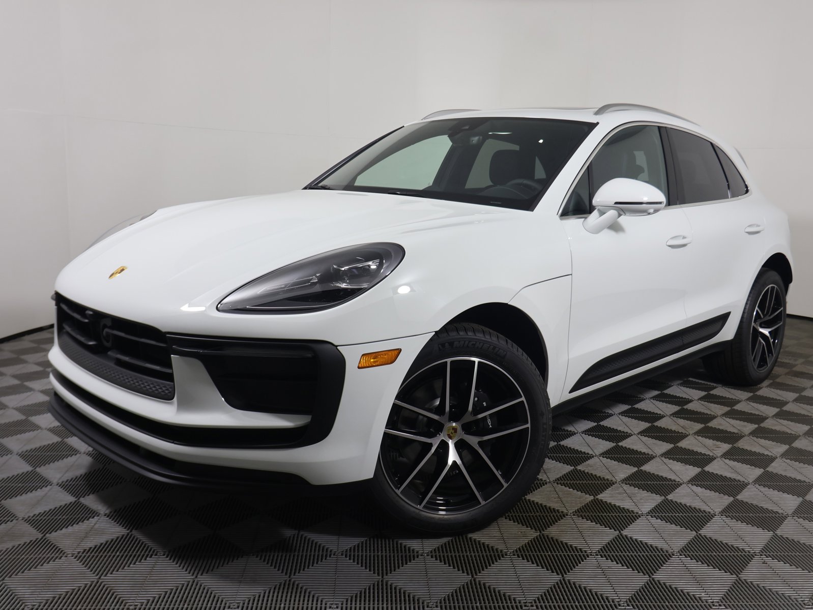 Certified 2024 Porsche Macan