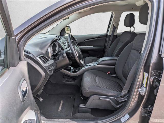 Used 2017 Dodge Journey SE w/ Flexible Seating Group FWD image 17