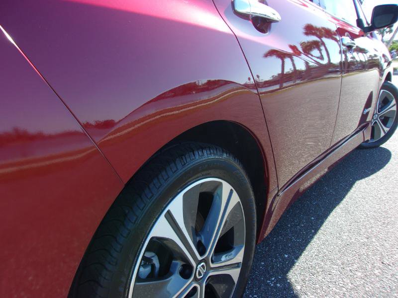 Used 2018 Nissan Leaf SL w/ SL Technology Package image 11