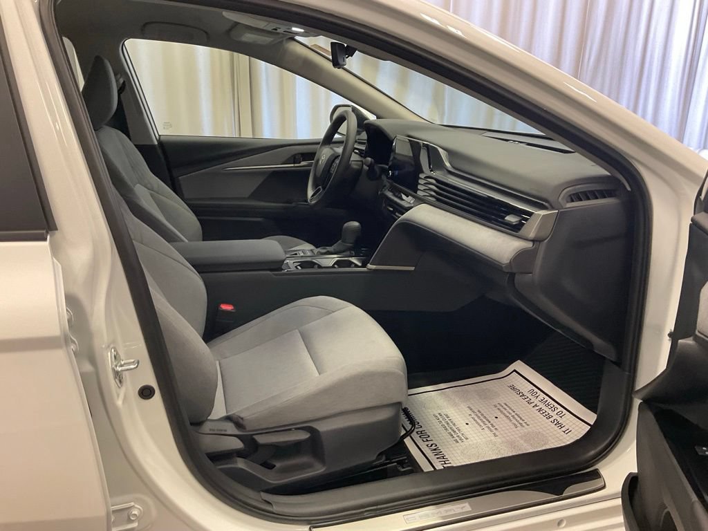 Used 2026 Toyota Camry LE w/ Convenience Package FWD image 29