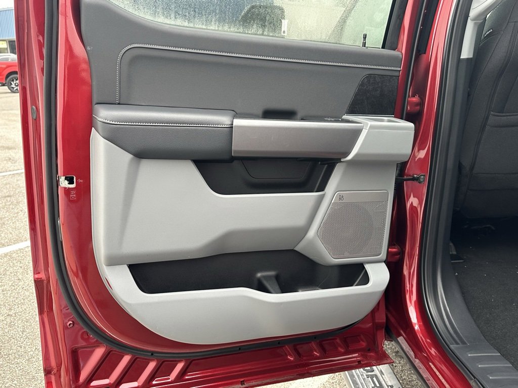 New 2026 Ford F250 XLT w/ XLT Premium Package image 14