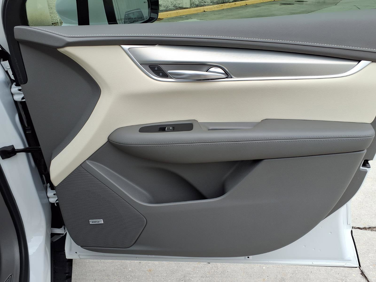 Used 2022 Cadillac XT5 Premium Luxury w/ Technology Package image 11