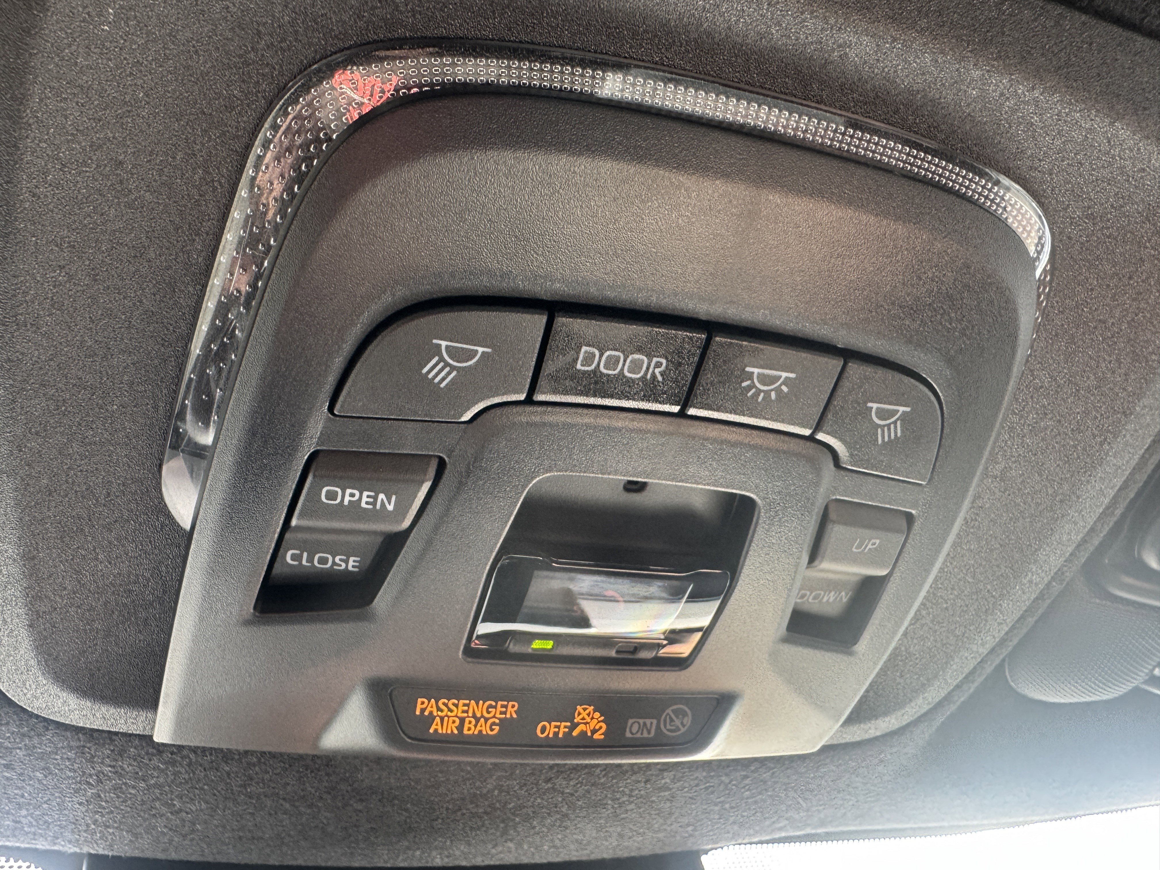 Used 2025 Toyota Corolla XSE image 31