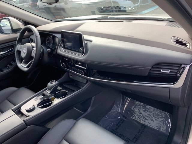 Used 2023 Nissan Rogue SL AWD/4WD image 12