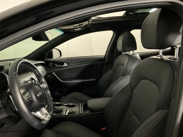 Used 2023 Kia Stinger GT-Line w/ Sun & Sound Package RWD image 14