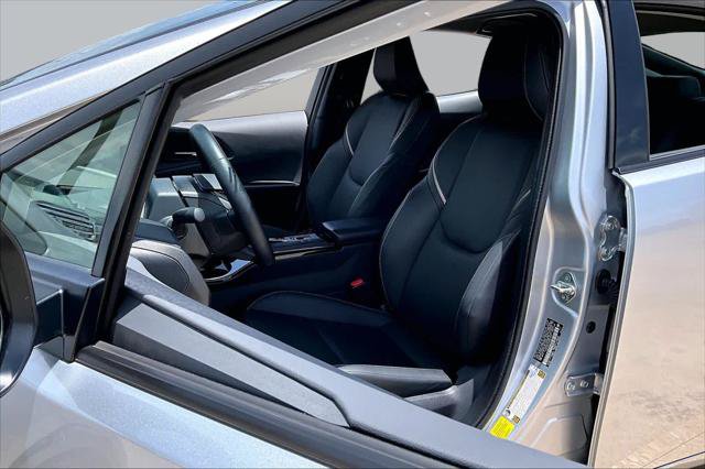 Certified 2025 Toyota Prius Limited w/ Limited Premium Package FWD image 8