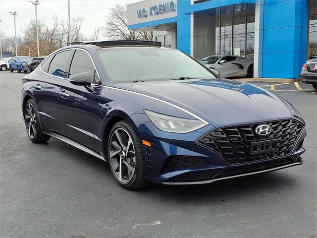 Used 2021 Hyundai Sonata SEL Plus w/ Tech Package image 2