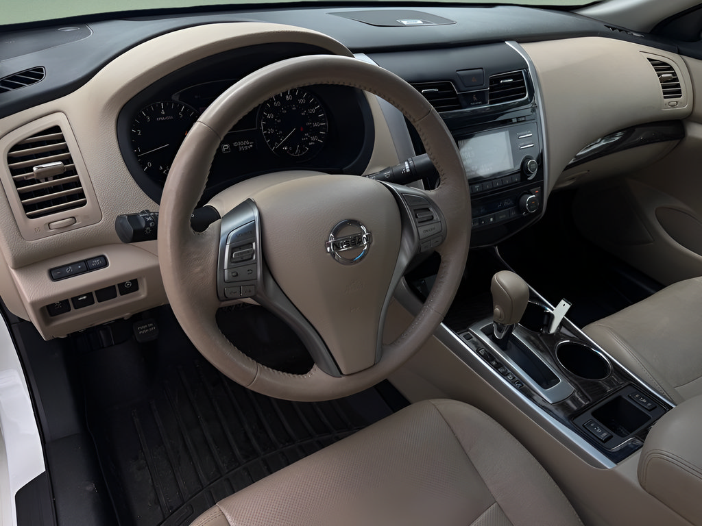 Used 2015 Nissan Altima 2.5 SL w/ Moonroof Package FWD image 17