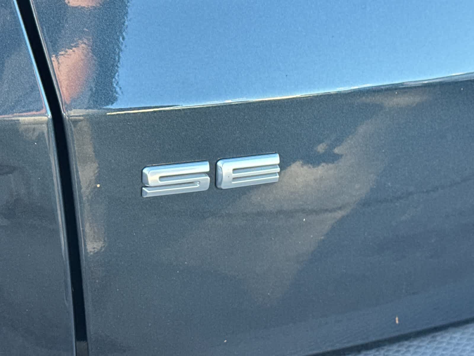 Certified 2022 Ford Escape SE w/ SE Sport Appearance Package FWD image 10