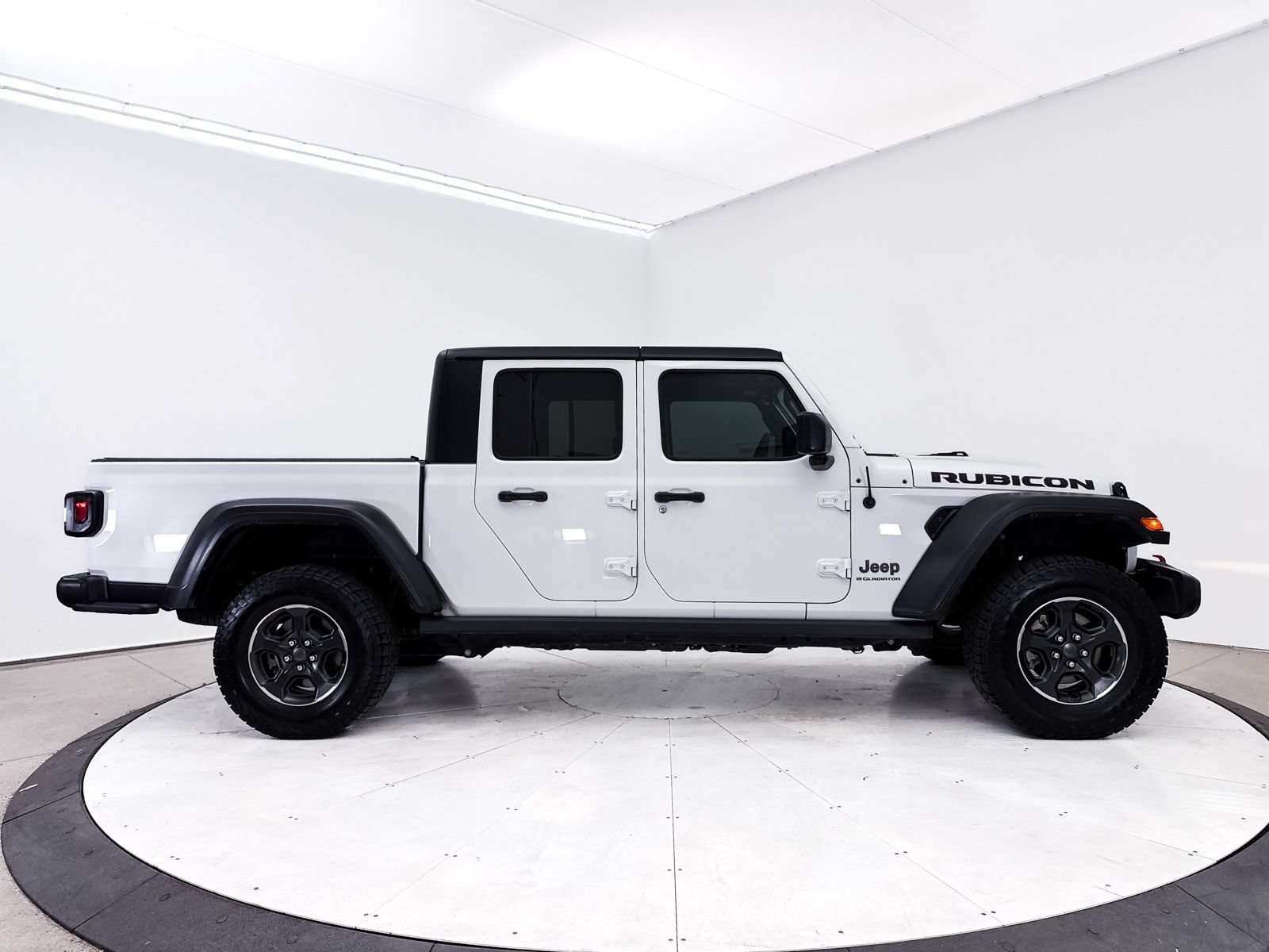 Used 2023 Jeep Gladiator Rubicon AWD/4WD image 37