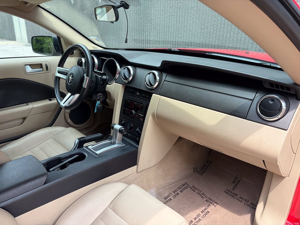 Used 2006 Ford Mustang GT RWD image 19