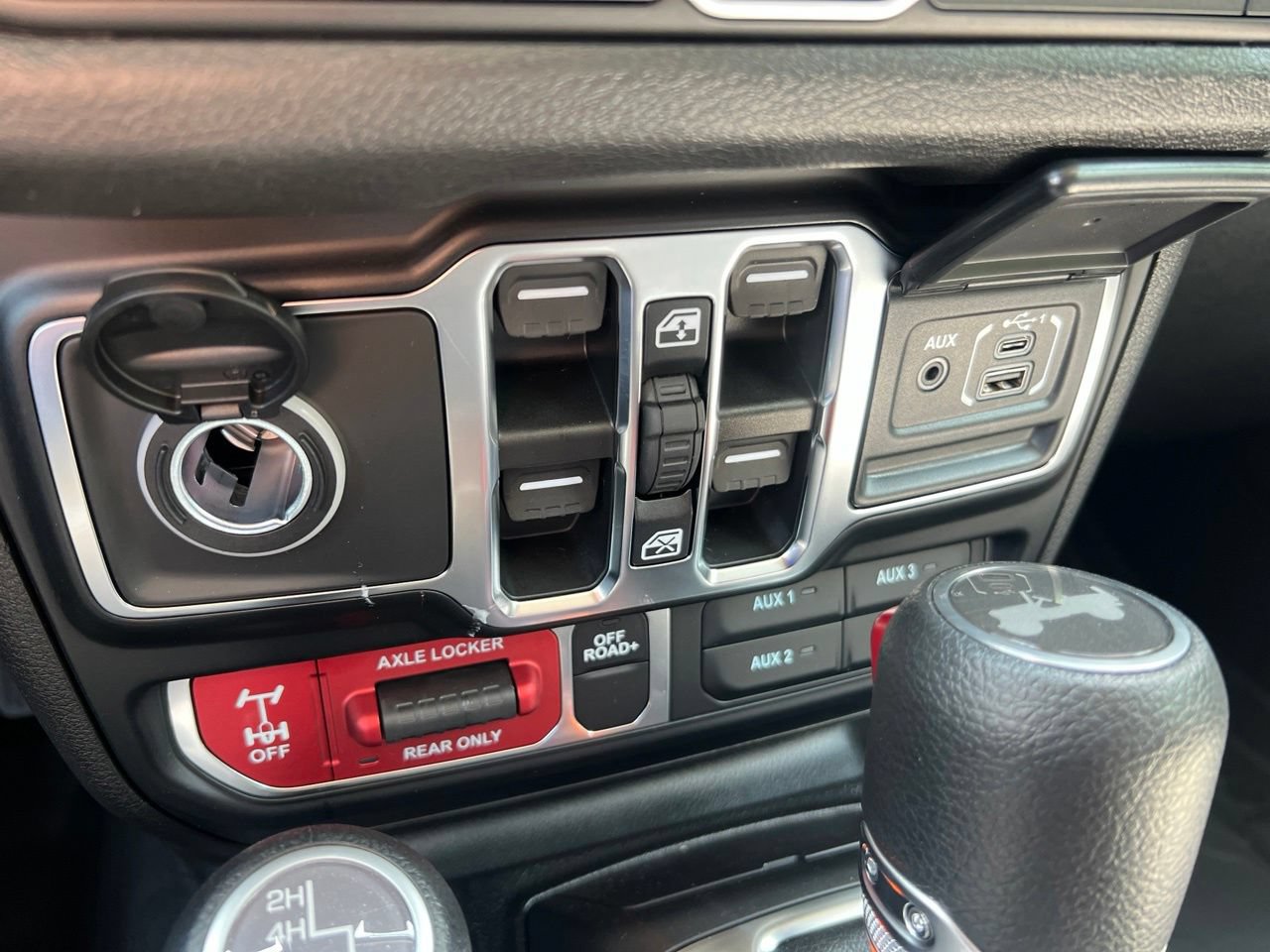 New 2026 Jeep Wrangler Unlimited Sport w/ Dual Top Group AWD/4WD image 27