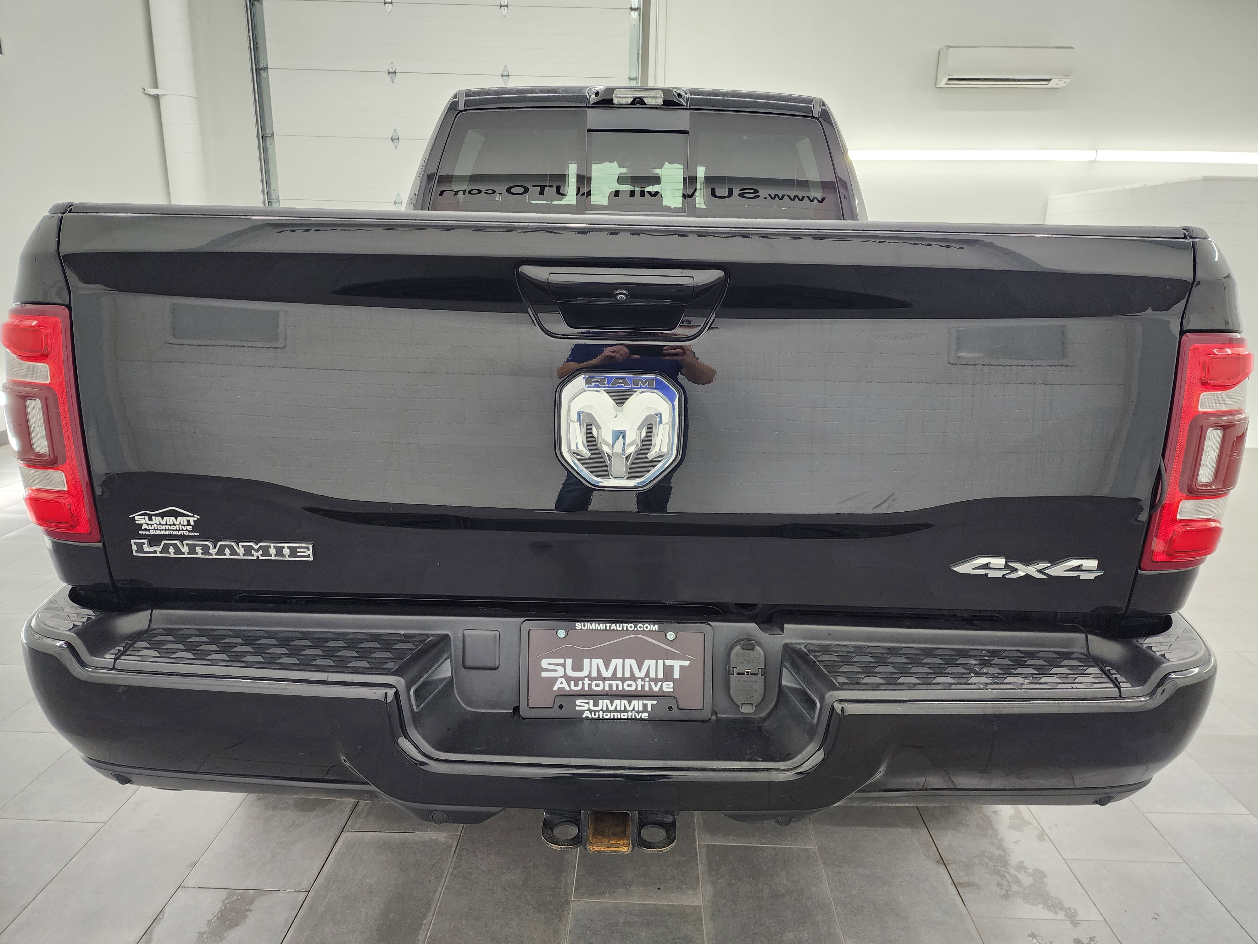 Used 2024 RAM 2500 Laramie w/ Sport Appearance Package image 29