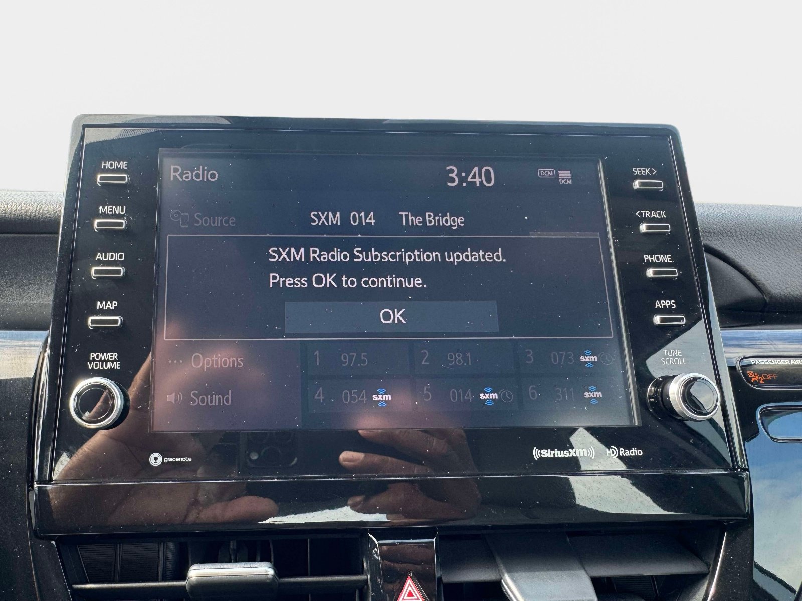 Certified 2021 Toyota Camry XLE FWD image 36
