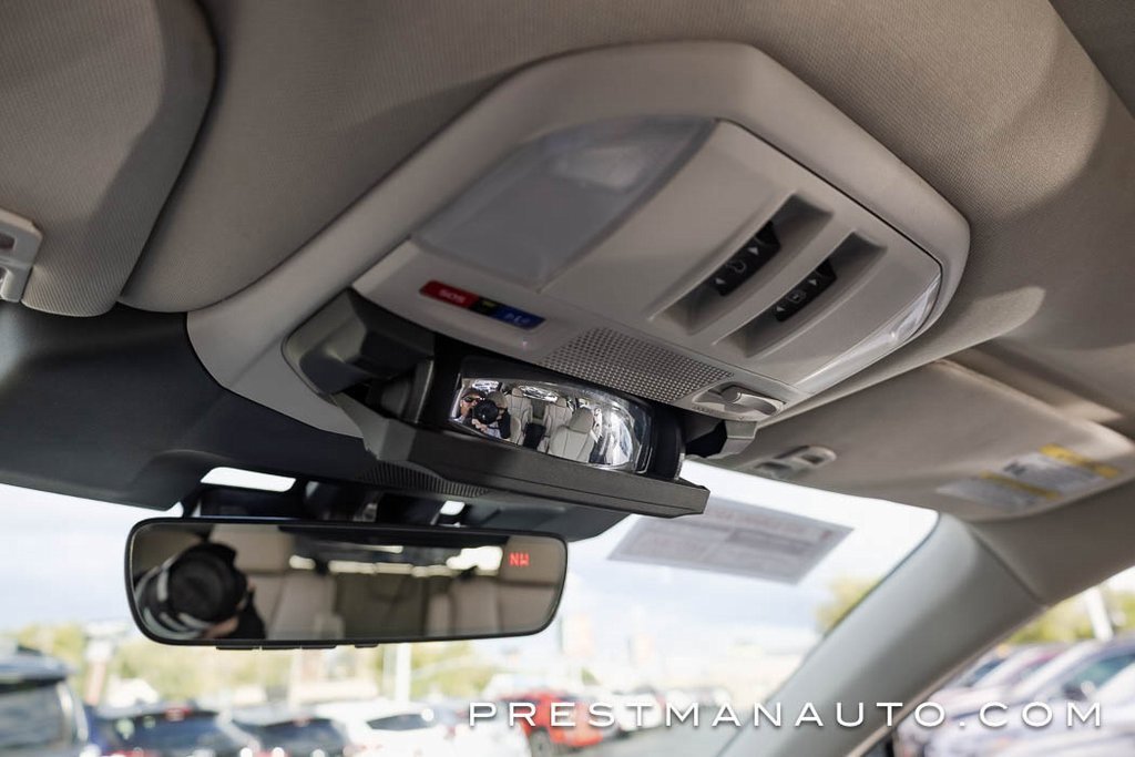 Used 2025 Subaru Ascent Limited image 33