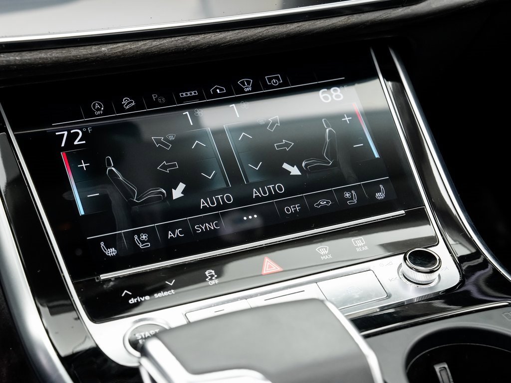 Used 2023 Audi Q8 Prestige w/ Prestige Package image 17