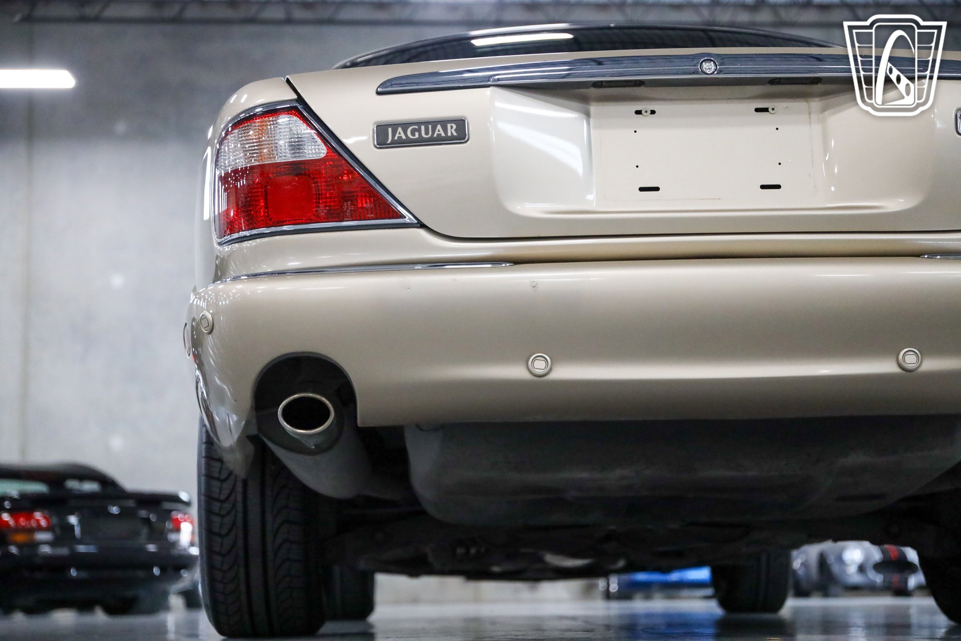 Used 2001 Jaguar XJ8 image 39