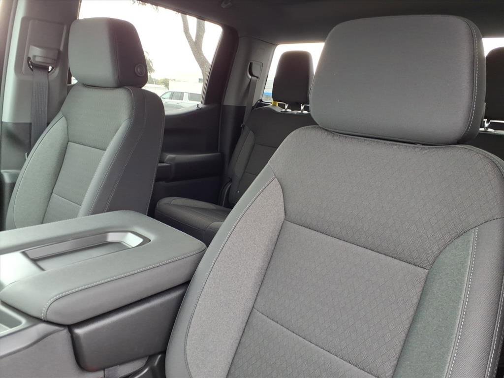 New 2026 Chevrolet Silverado 1500 Custom w/ Turbomax Blackout Package image 10