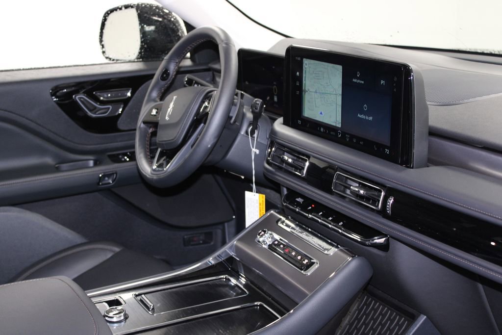New 2026 Lincoln Aviator AWD image 31