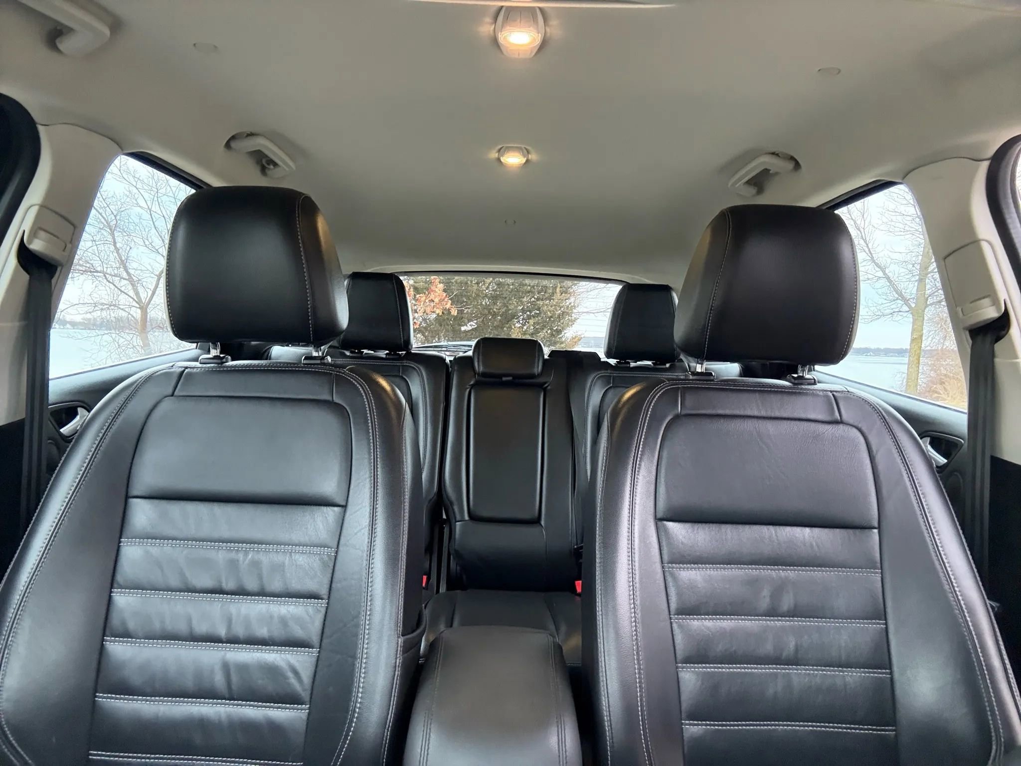 Used 2017 Ford C-MAX Titanium image 19