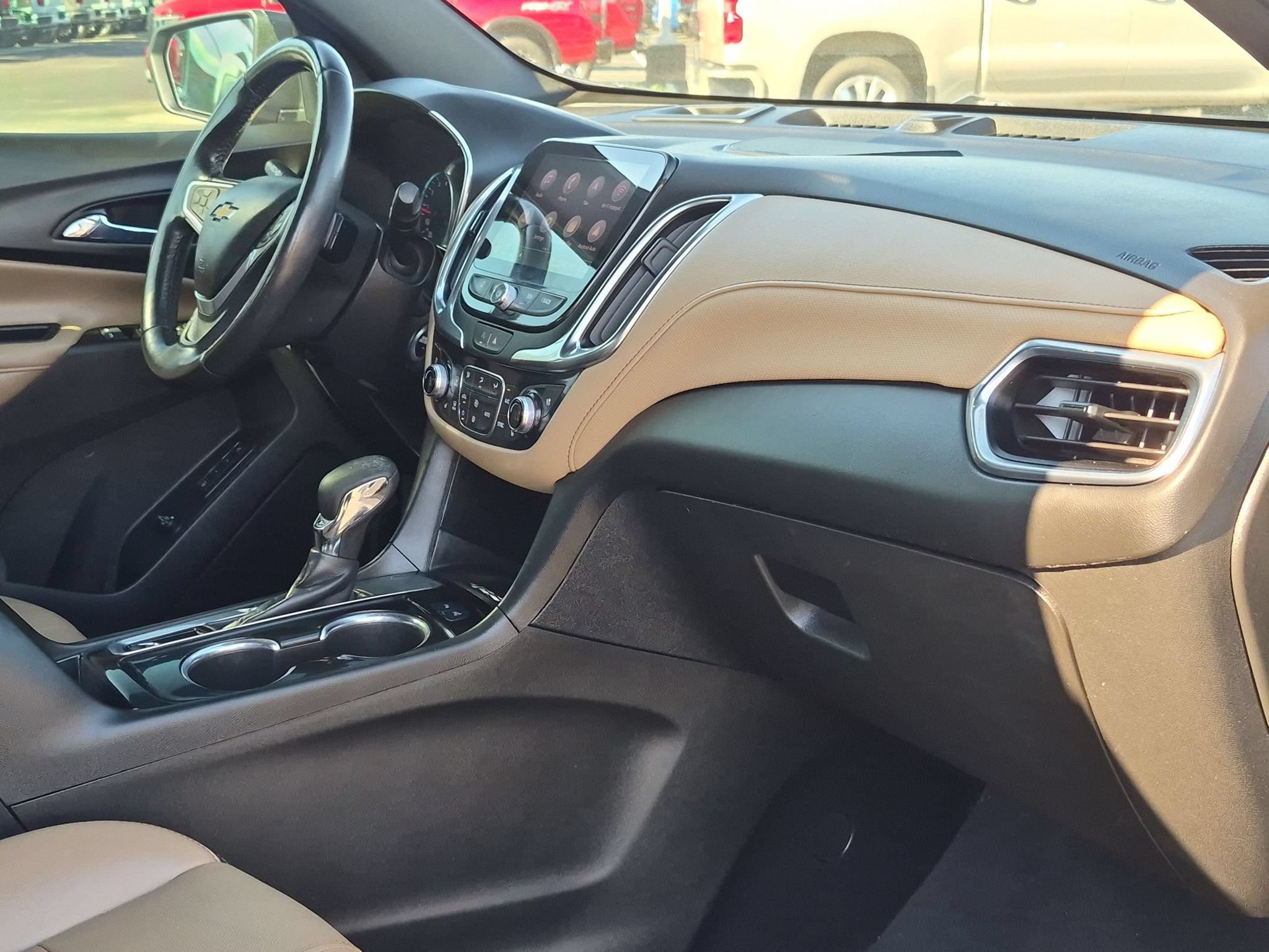 Used 2022 Chevrolet Equinox Premier FWD image 30