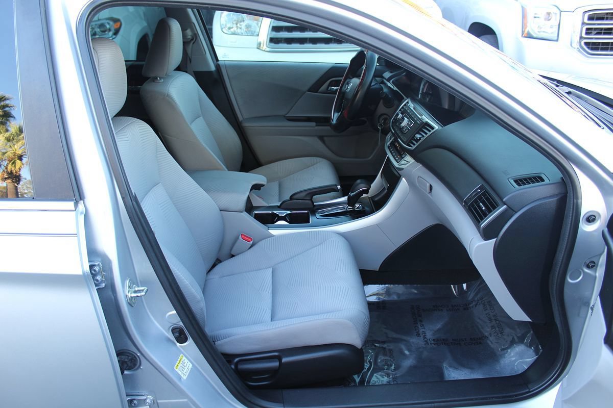 Used 2014 Honda Accord LX image 19