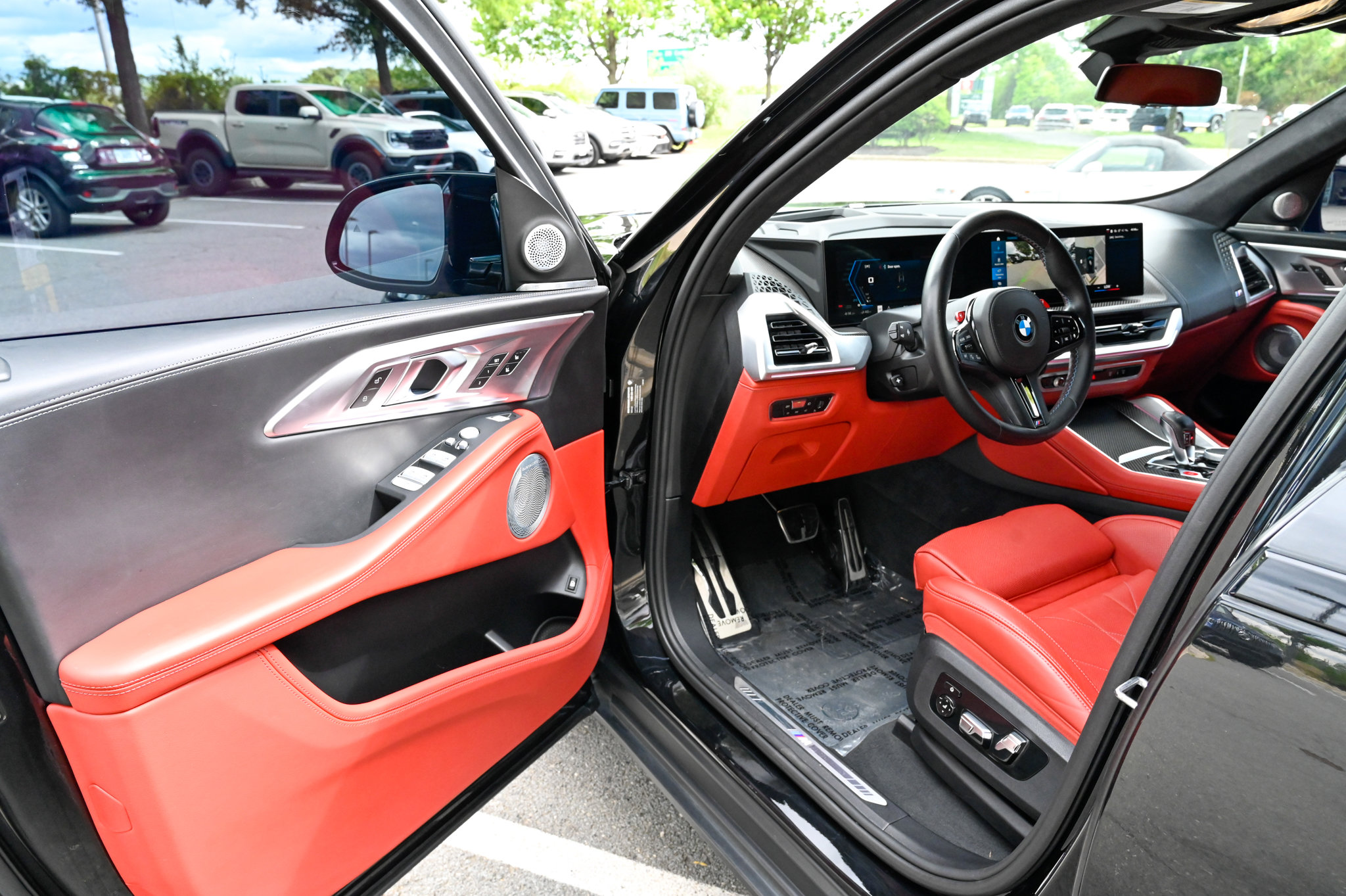 Used 2023 BMW XM AWD/4WD image 16