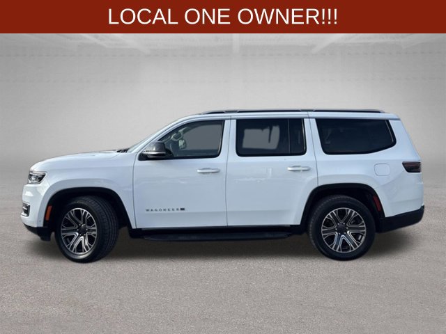 Used 2024 Jeep Wagoneer 2WD w/ Premium Group I image 2