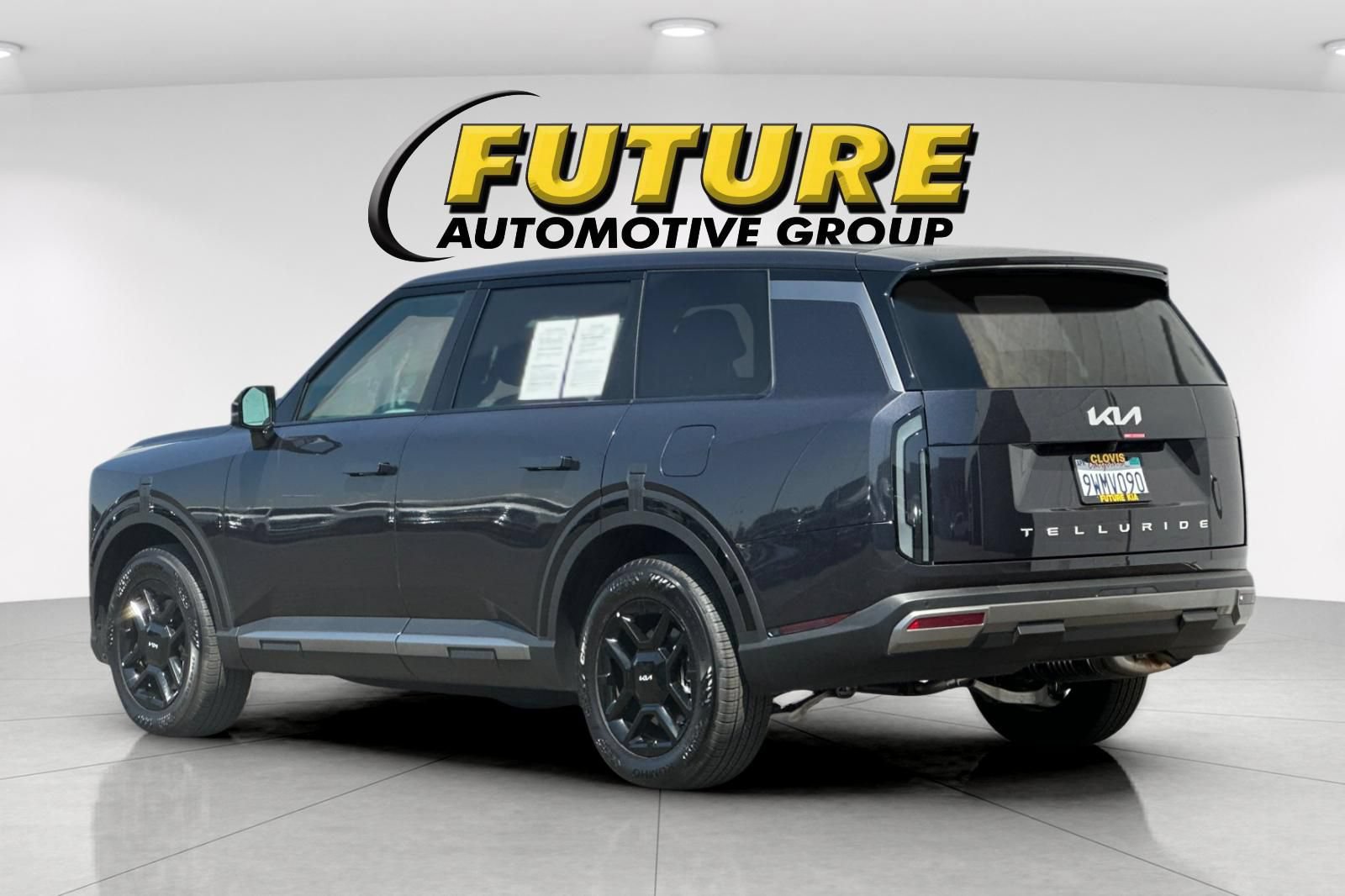 Used 2027 Kia Telluride LX FWD image 6