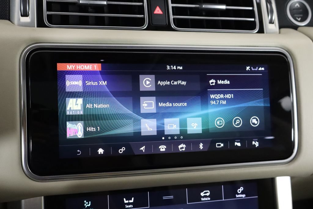 Used 2020 Land Rover Range Rover HSE AWD/4WD image 32