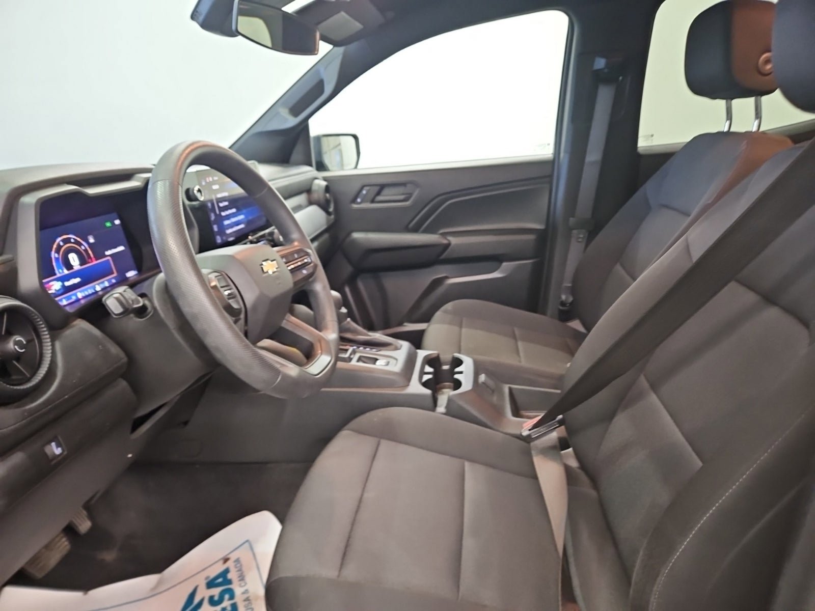 Used 2024 Chevrolet Colorado W/T image 13