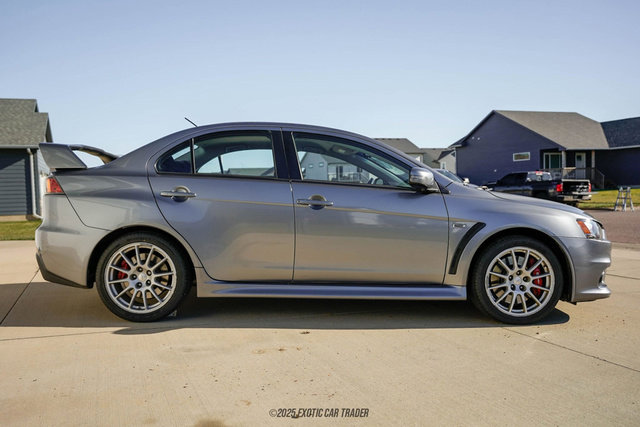 Used 2015 Mitsubishi Lancer Evolution GSR image 9