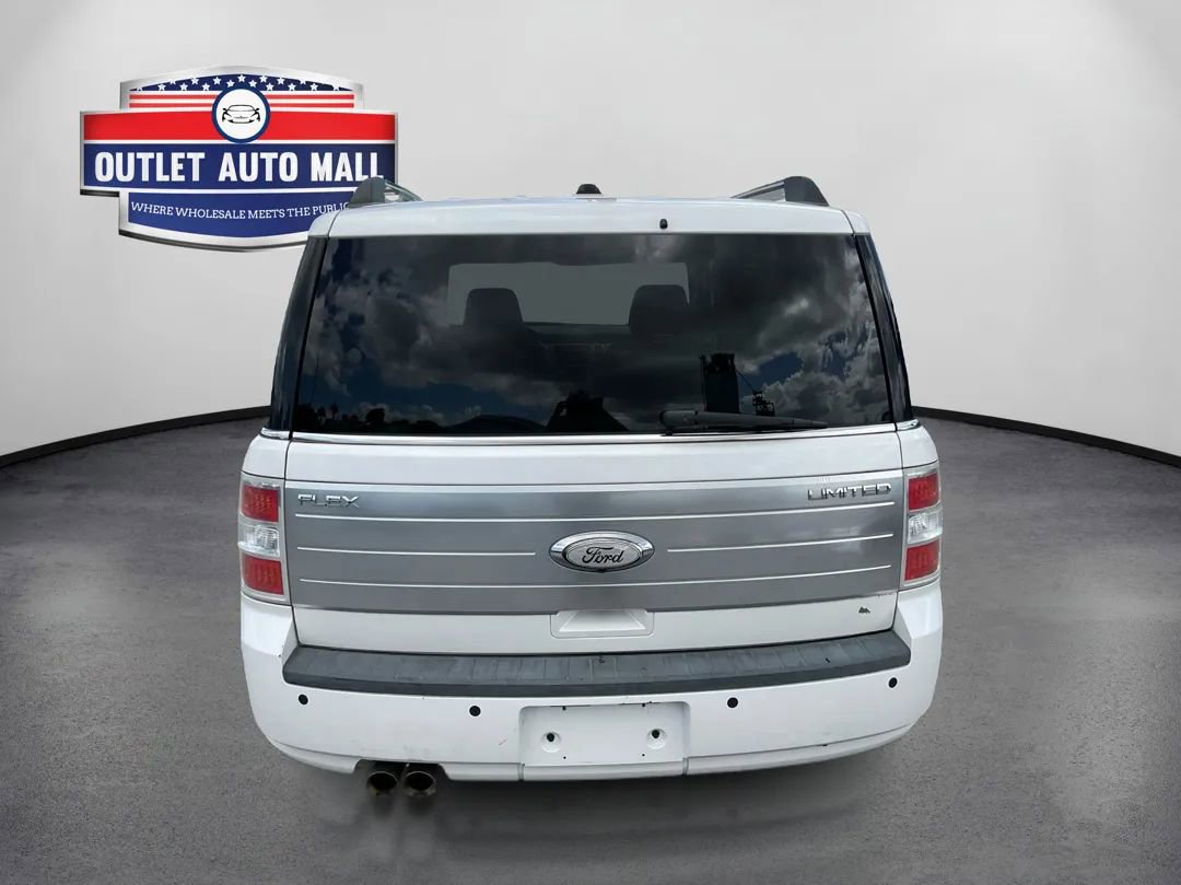 Used 2011 Ford Flex Limited FWD image 4