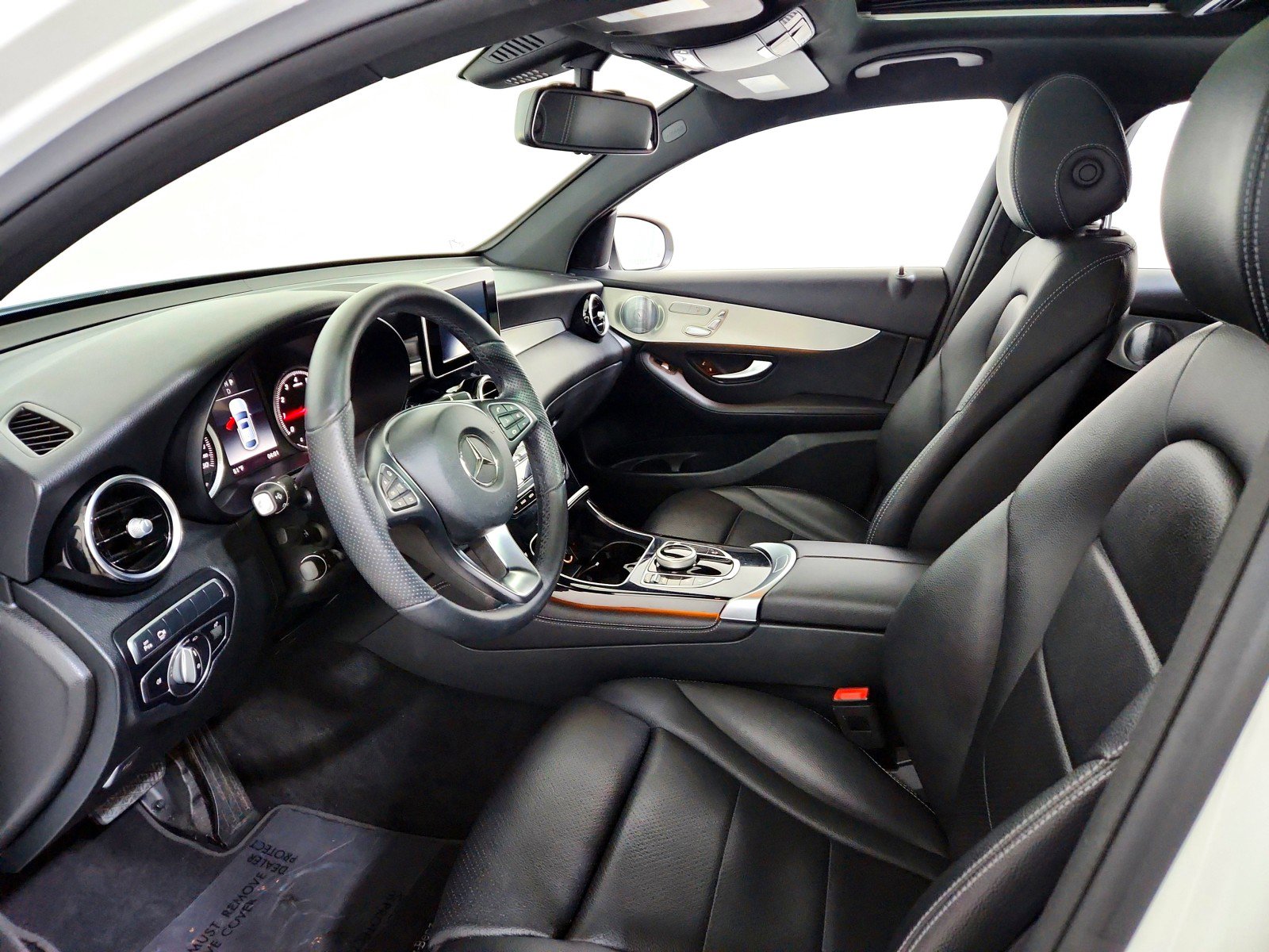 Used 2019 Mercedes-Benz GLC 300 GLC 300 image 8