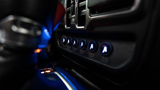 Used 2025 Jeep Gladiator Sport image 46