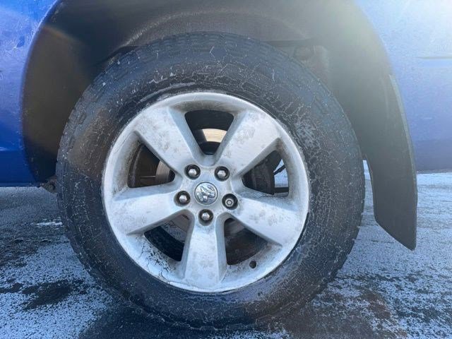 Used 2015 RAM 1500 Express image 23