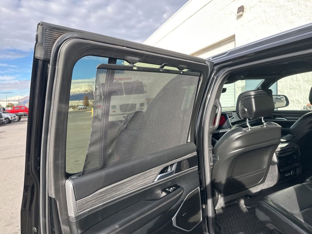 Used 2022 Jeep Wagoneer Series III w/ Convenience Group I image 8